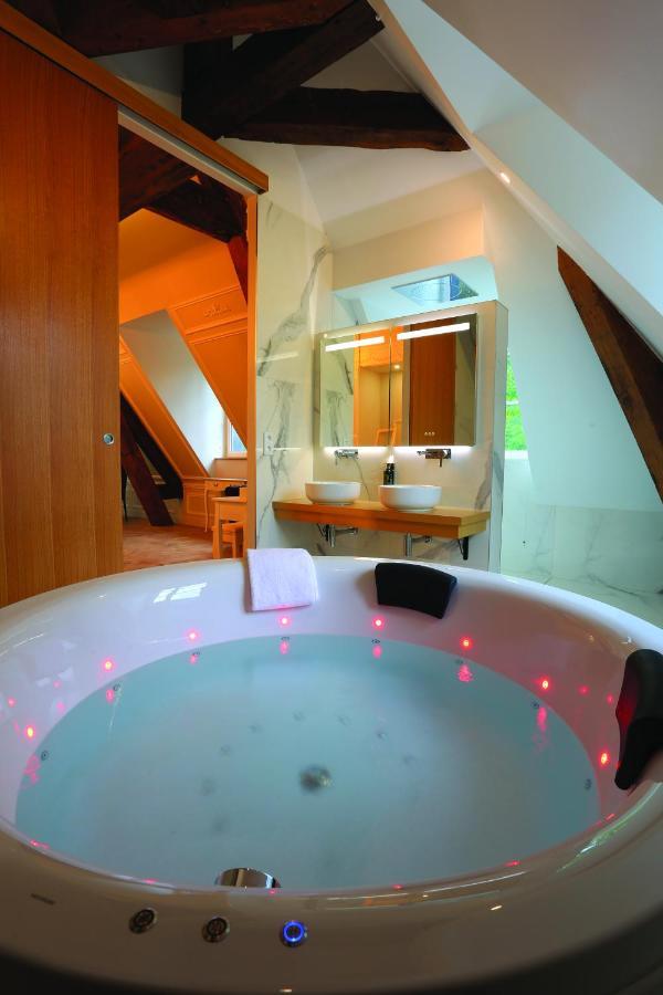 Chateau Des Hauts De Provins Hotel Champcenest ภายนอก รูปภาพ